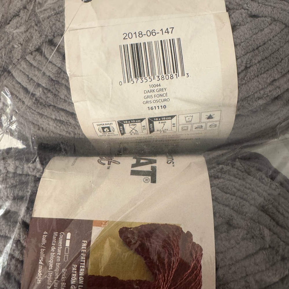 Bernat Dark Grey NEW Blanket Soft Cozy Crochet Knit Handmade Yarn Bundle - Picture 3 of 4